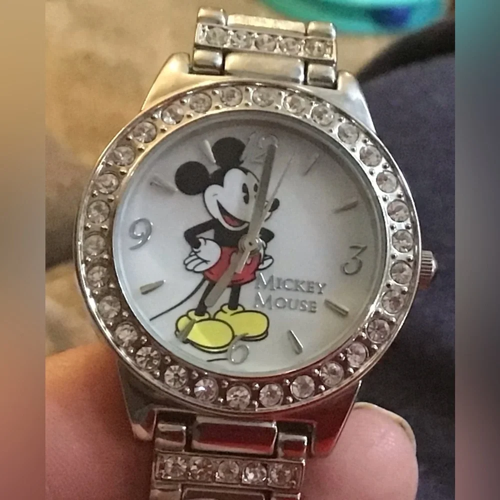 Disney: Mickey Mouse crystal accent bracelet /wrist watch.about/ appropriate 7”.